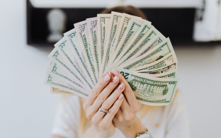 งานรายได้ 100,000 บาทต่อเดือน มีจริงไหม?